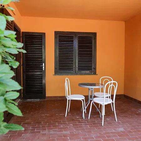 Medena Budget Apartment Trogir