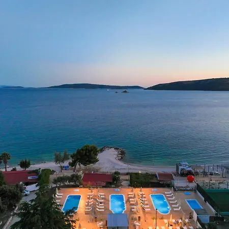 Medena Budget Apartment Trogir