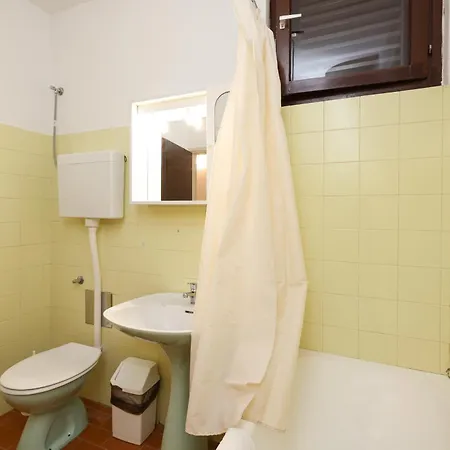 Apartment Medena Budget Trogir